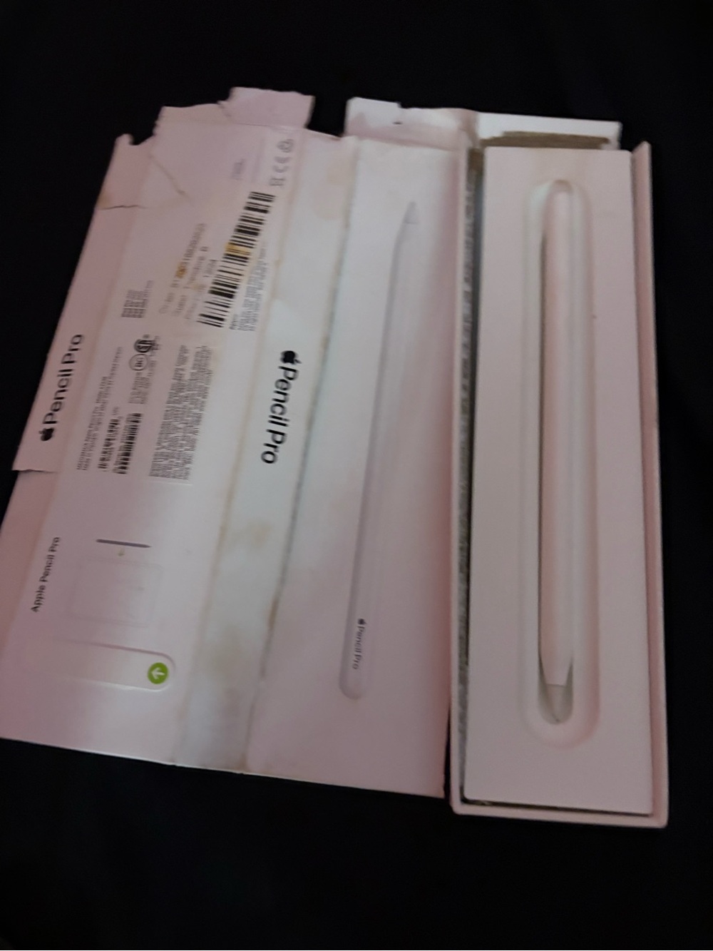 Apple Pencil Pro (new) never used. Box damaged